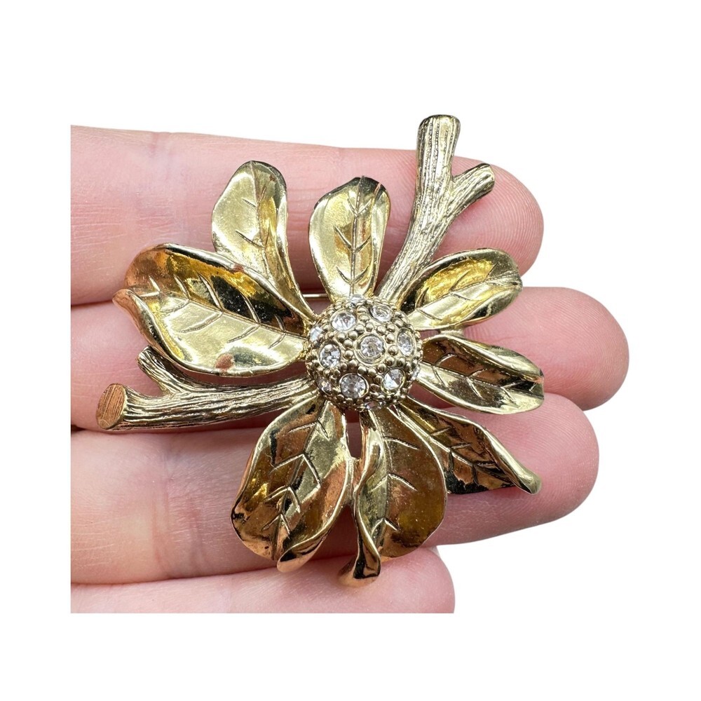 Vintage MONET Gold Rhinestone POINSETTIA FLOWER Brooch Pave Crystal